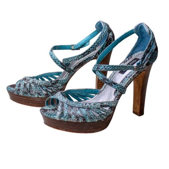 WHBM Blue Snake Print Leather Strappy Platform Sandals Y2K Going Out 8 - Picture 1 of 6